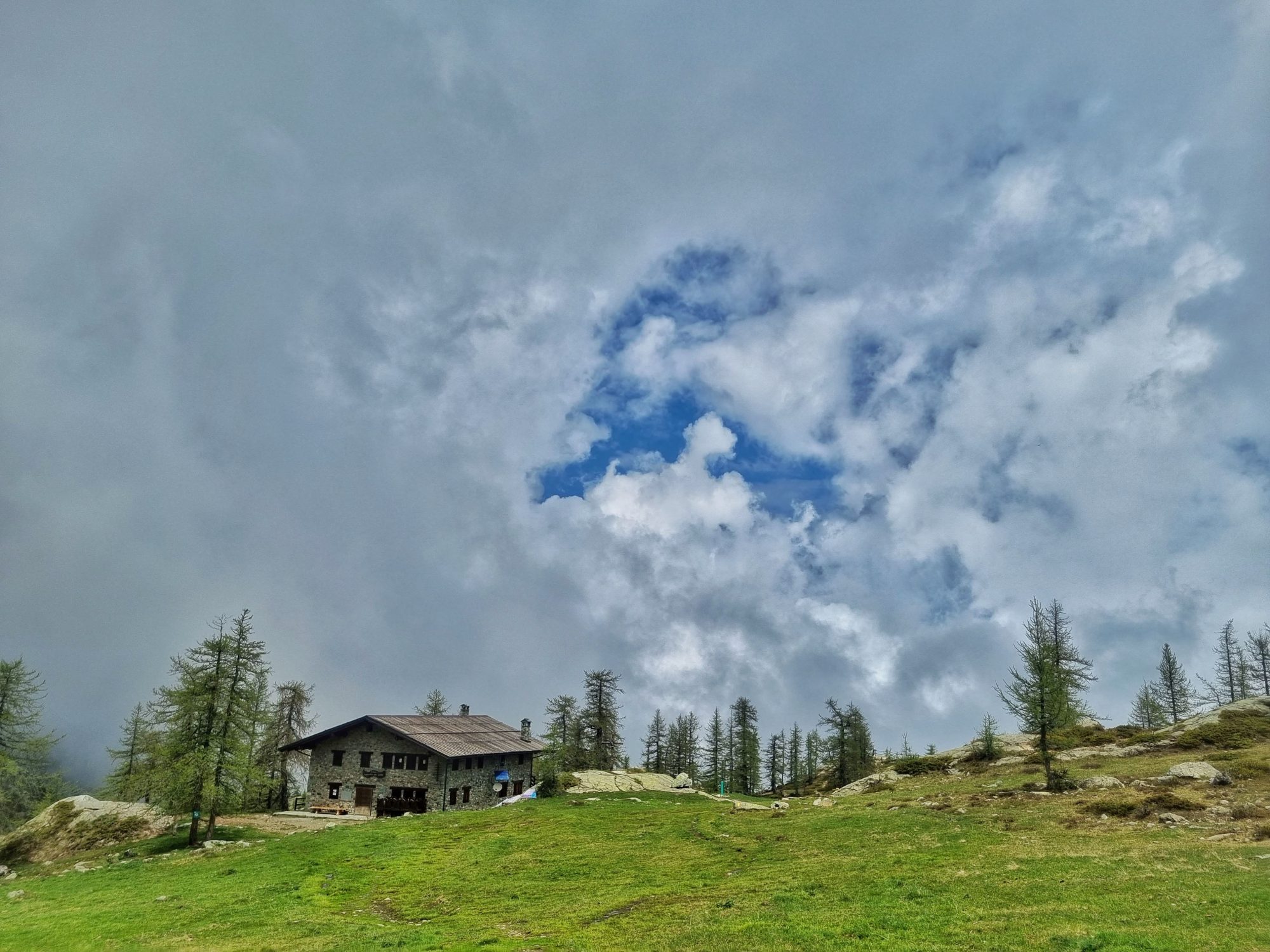 CHAMPDEPRAZ-rifugio Barbustel-Pietro Tribuzio- pietro.tribu