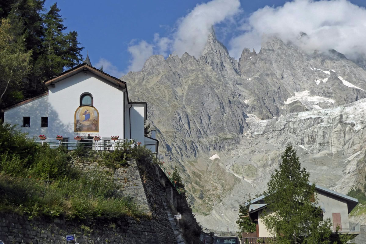 arte-musei-cinema-notre-dame-de-la-guerison-courmayeur-1